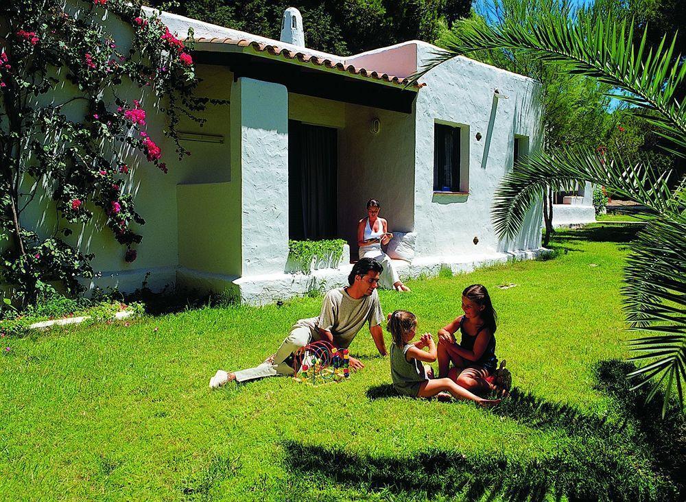 Insotel Club Maryland Playa de Migjorn Esterno foto