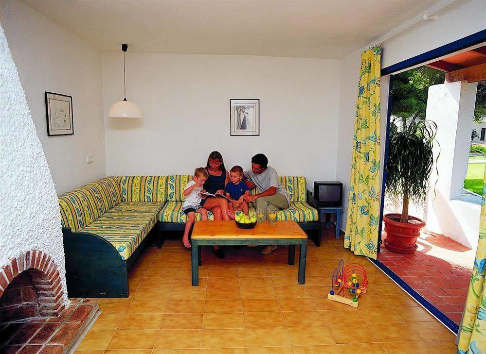 Insotel Club Maryland Playa de Migjorn Esterno foto